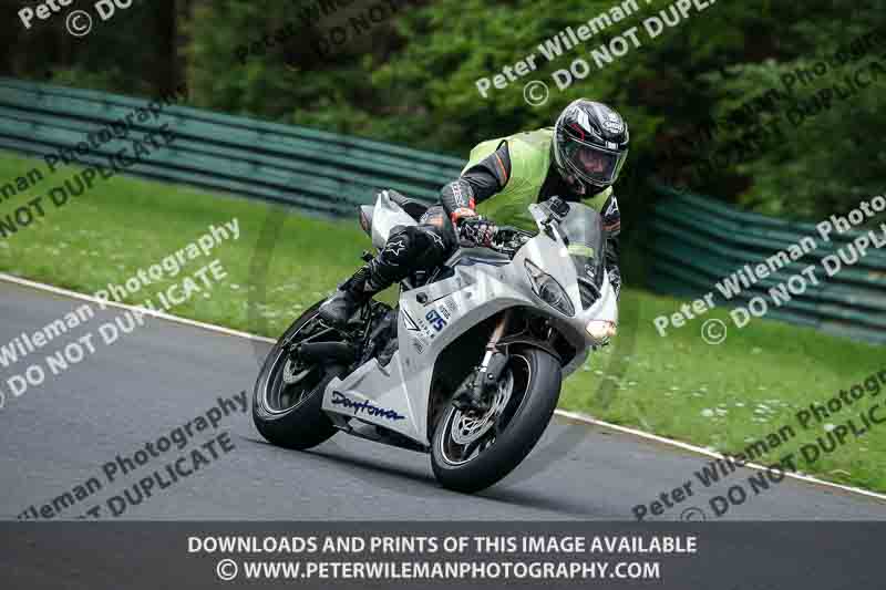cadwell no limits trackday;cadwell park;cadwell park photographs;cadwell trackday photographs;enduro digital images;event digital images;eventdigitalimages;no limits trackdays;peter wileman photography;racing digital images;trackday digital images;trackday photos